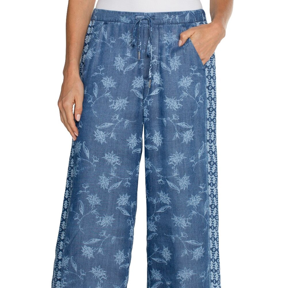 NWT Liverpool Los Angeles Pull On Wide Leg Crop Trouser In Indigo Floral